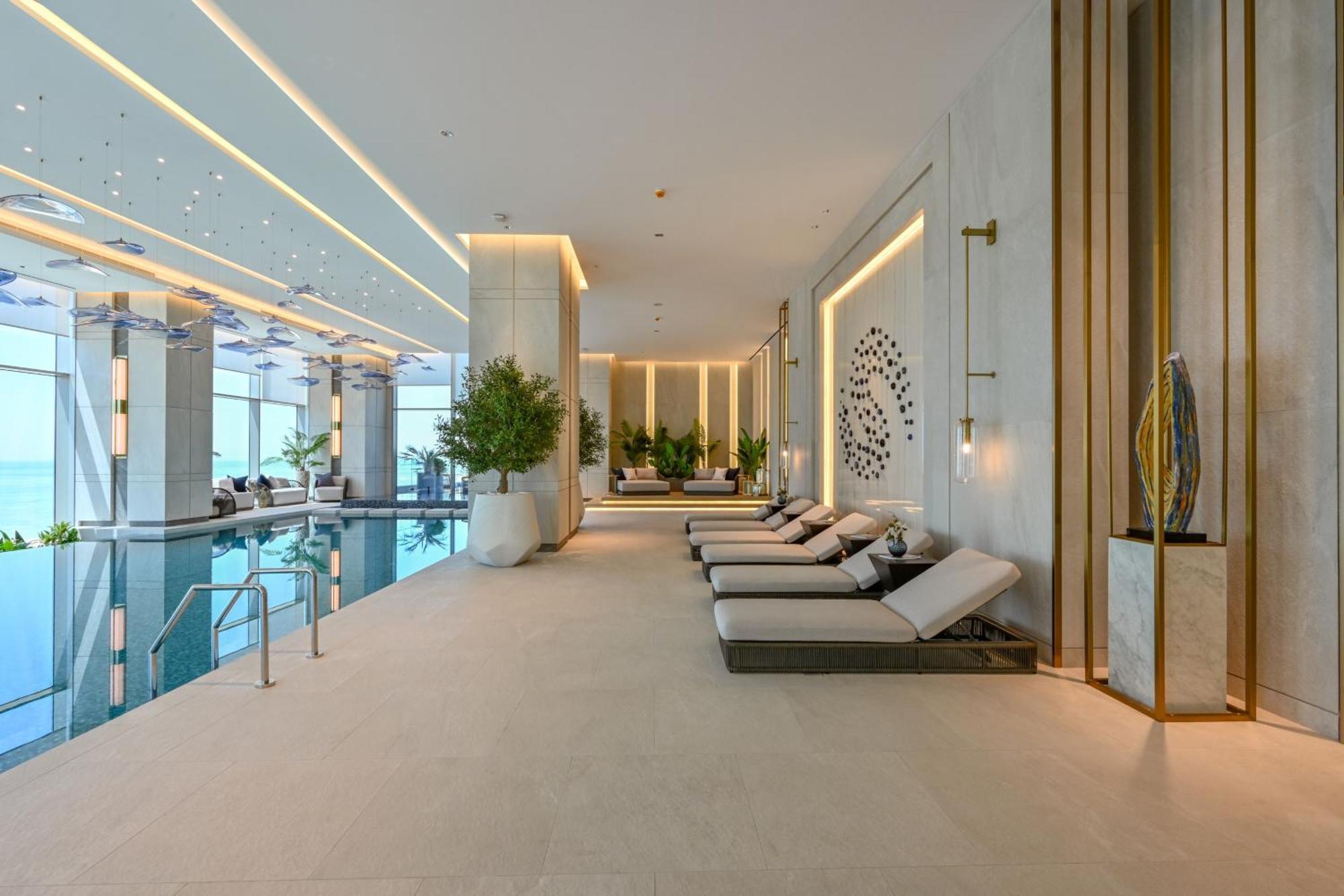 Onyx Rotana Hotel Manama Exterior photo The pool at the 1018